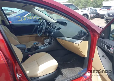 2011 Mazda Mazda3 I Touring z USA, uszkodzony, nr VIN JM1BL1VG0B1358403